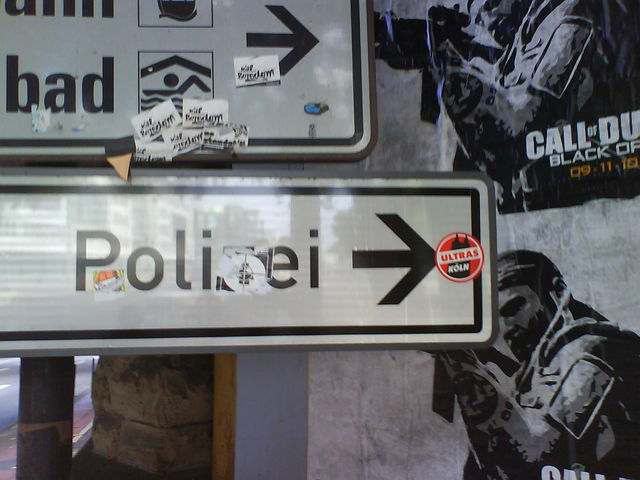 polizei ultras k�ln ultras fc k�ln polizei schild cod 