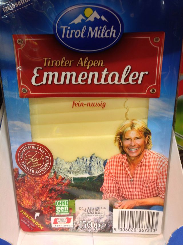 tiroler alpenmilch formte diesen laib hinterseer tirol volksmusik essen käse werbung supermarkt maskottchen 