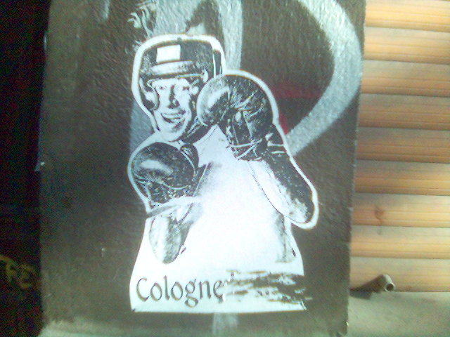  boxer cologne streetart 