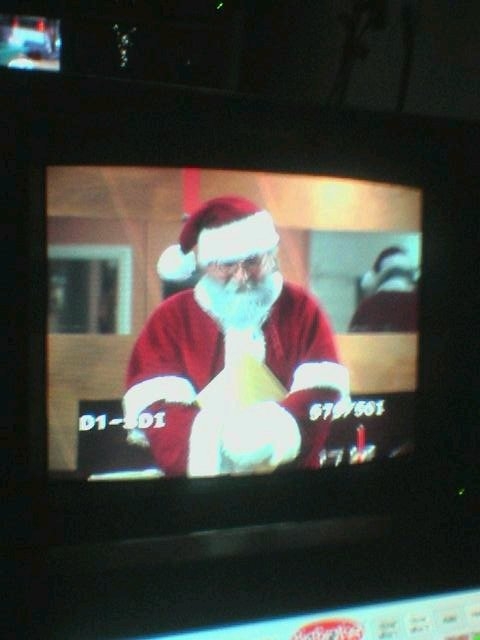 Der Nikolaus im BB-Dorf big brother heiligabend tv 