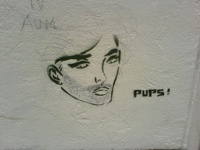 pups! gesicht tag streetart 