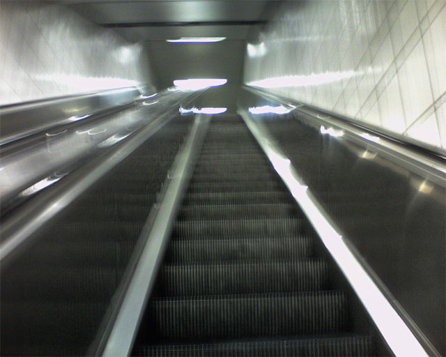 rolltreppe rudolfplatz 