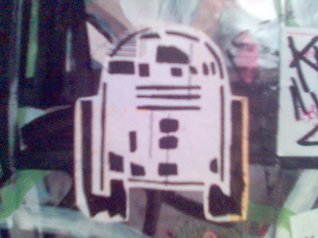 r2d2 roboter streetart 