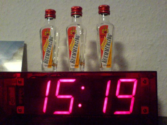 drei kleine freunde alkohol drei freunde karneval k�ln party uhr 