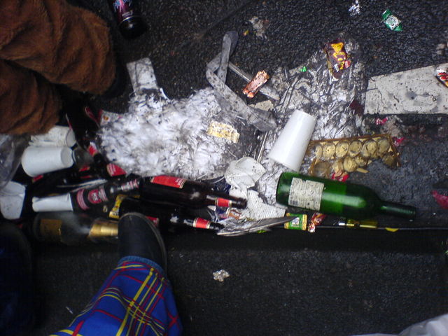 Gefallener Engel... engel karneval m�ll 