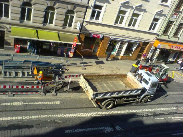 neuer wecker laster wecker bagger baustelle k�ln s�dstadt 