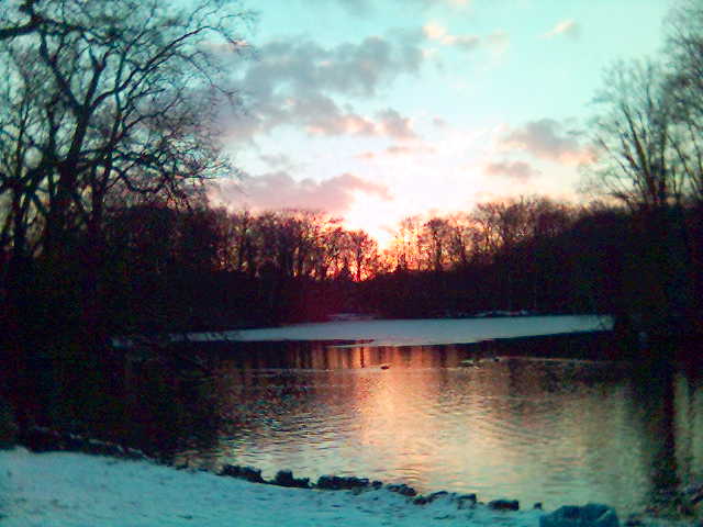 Winterendesonnenuntergang sonne wasser abend eis natur schnee sonnenuntergang wald licht 