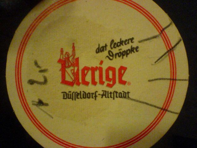 vier alt, eine frikadelle alt bier saufen d�sseldorf 