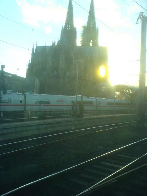 heimat! bahnhof heimat ice dom kln sonne 