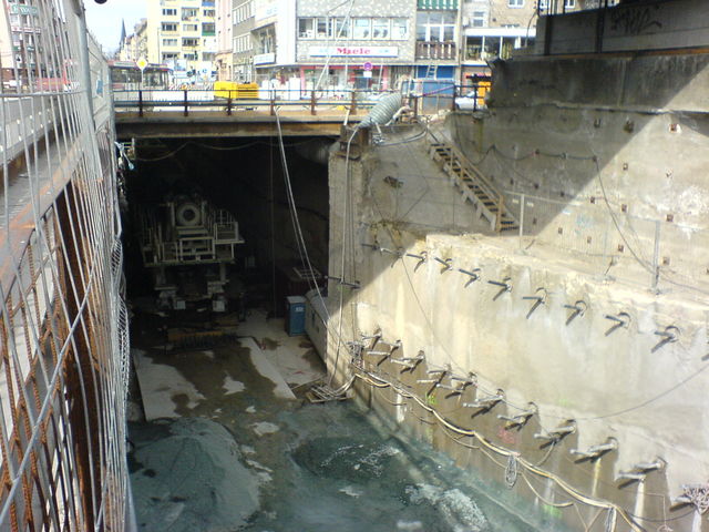 Bohrtrme! bohrturm bahn baustelle bohren ubahn werkzeug sdstadt loch erdl 