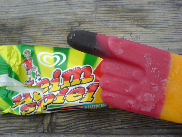 flutschfinger is baq! heimspiel eis fussball wm2006 fu�ball 