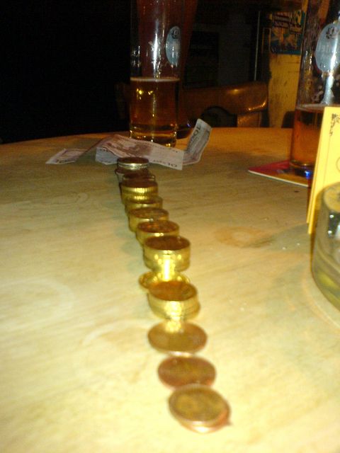 doch nicht sp�len... bier geld k�lsch colabar 