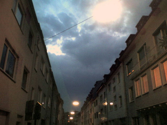 steinstrasse steinstrasse himmel koeln strasse wolken stadt 