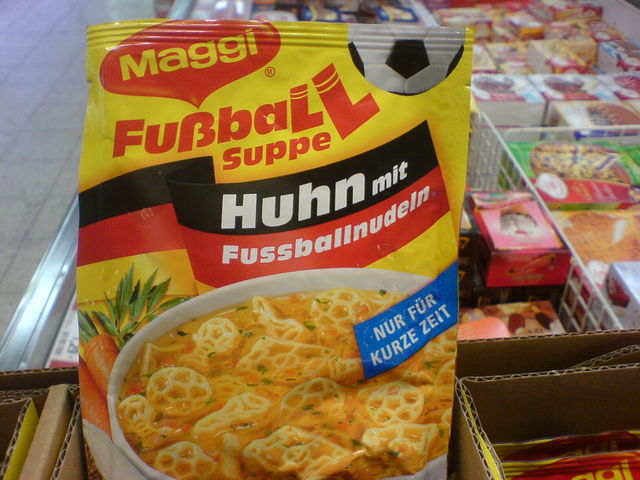 fussballsuppe fussball suppe wm2006 supermarkt fuball 