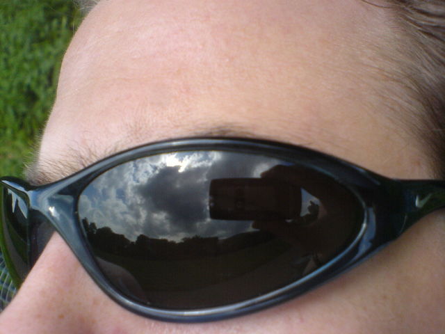 wolkenfoto gesicht puenzli p�nzli sonne sonnenbrille wolken christian spiegelung 