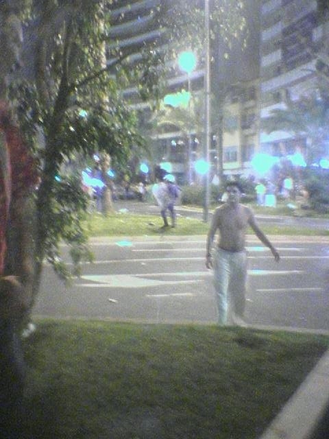 Spanischer Fan flieht vor Guardia Civil fu�ball 