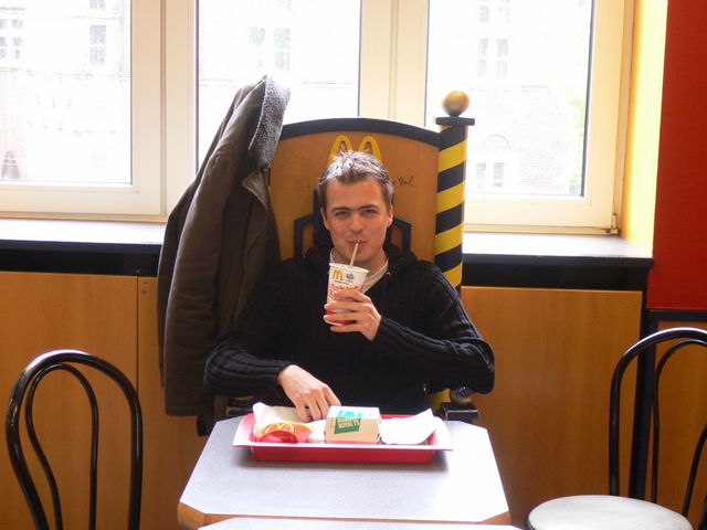 mc king mcdonalds thron essen p�nzli burger christian bremen 