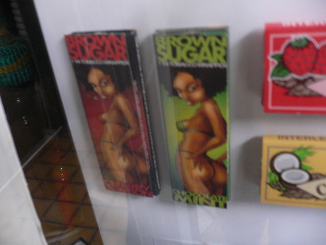 zuckers�� bikini bl�ttchen kiffen schaufenster 