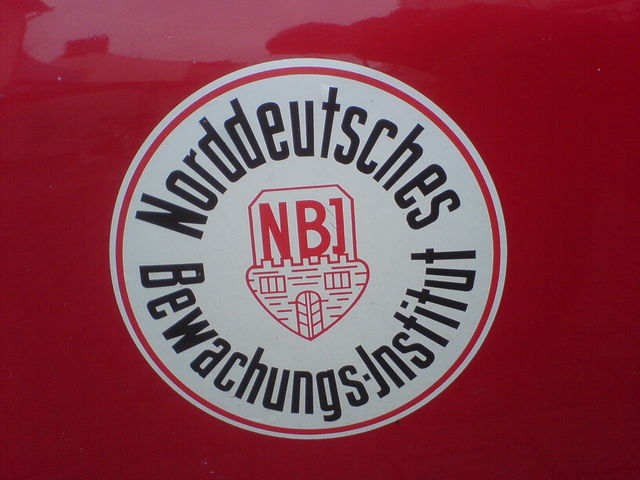 hands up! NBI! sicherheit albern schild bremen 