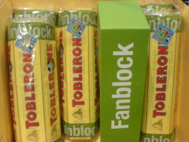 fanblock fanblock toblerone fussball wm2006 supermarkt fuball 