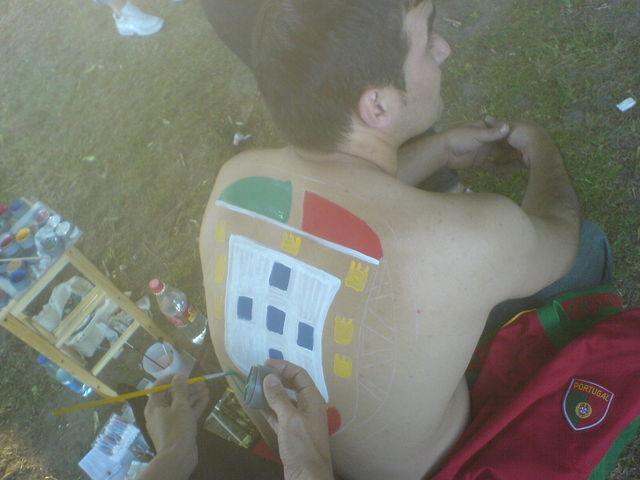 r�ckenwappen fans portugal fussball k�ln wm2006 fu�ball malen nackt 