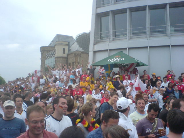 englnder freuen sich fussball wm2006 fuball fans schokomuseum england 