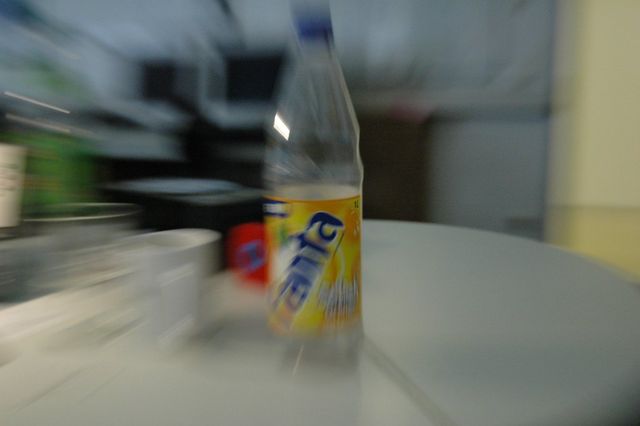 Neu hier ;) effekt zoom flasche 