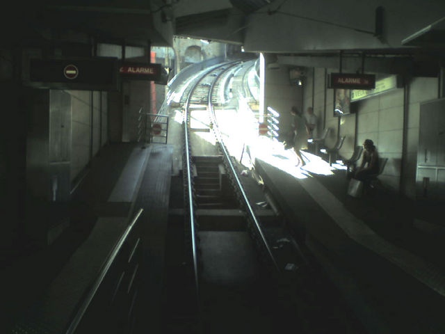 schrge bahn in lyon bahn tunnel frankreich lyon 