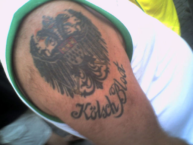 k�lsch bloot bloot blut k�ln k�lsch arm tattoo r�ckenhaare 