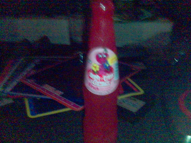 Der Geschmack meiner Kindheit dreh dunkel getr�nk kirsch limo plastik trink retro vectrex bamgulh flasche 