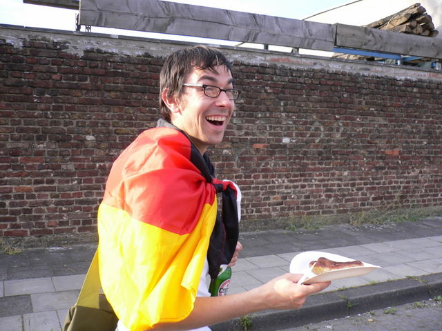 freude �ber sieg, wurst und bier pr�sident bier deutschland poti wm2006 wurst 