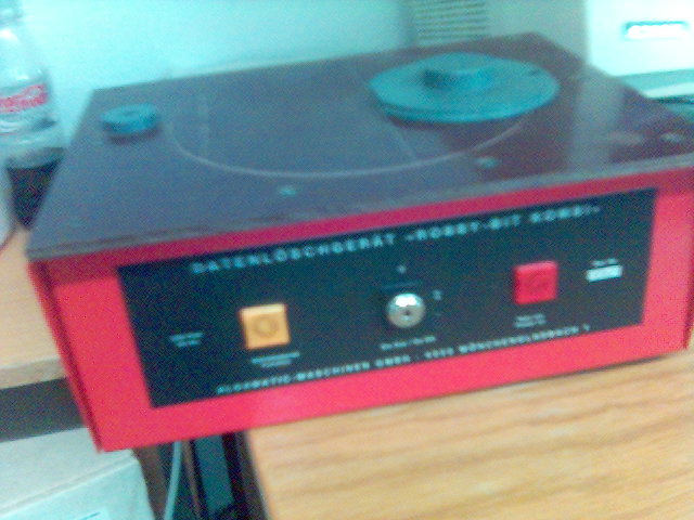 ROBBY-BIT KOMBI! datenl�schger�t 