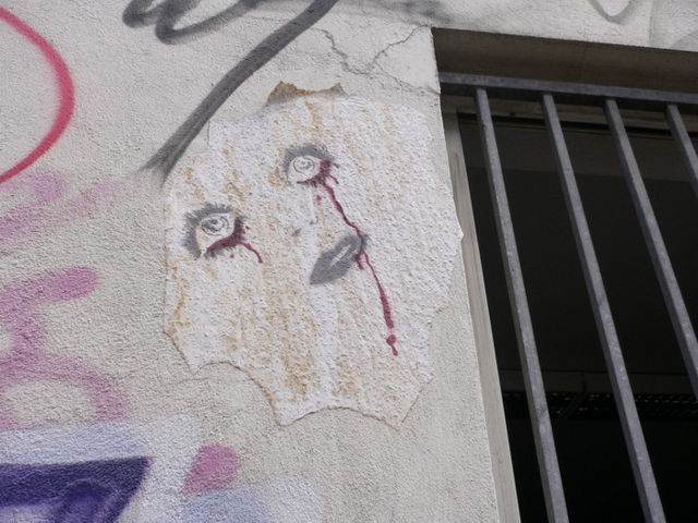 heul doch tr�nen gesicht streetart 