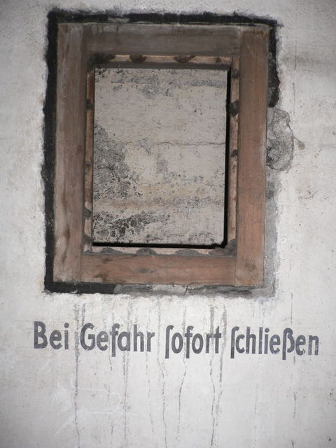 verschlusssache gefahr warnung bunker schlie�en 