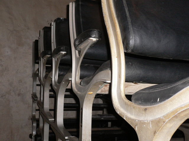 warteschlange b�nke reihe sitze warten 