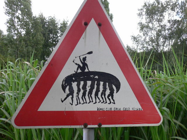 die wilden kanu achtung k�ln schild sport club 