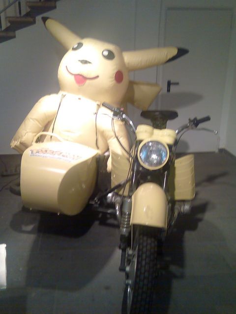 Pikachu ist ein Rocker mopped pikachu nintendo landesmuseum koblenz 