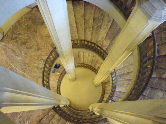 schlosstreppe marmor sulen treppe schloss schwerin 