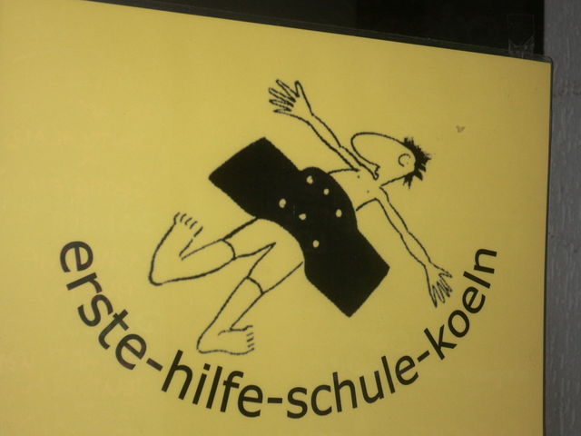 hilfe pflaster schule hilfe 