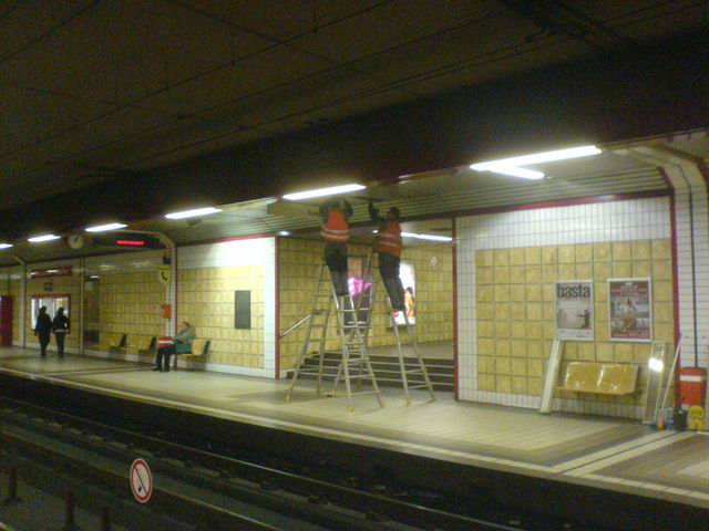 Wieviele KVB-Mitarbeiter... mitarbeiter kaputt kvb leiter lampe gl�hbirne 