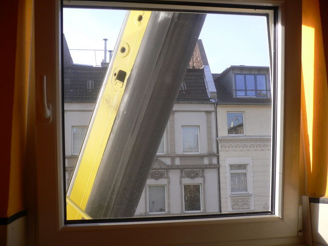 aaaahhhh! baustelle fenster kran 