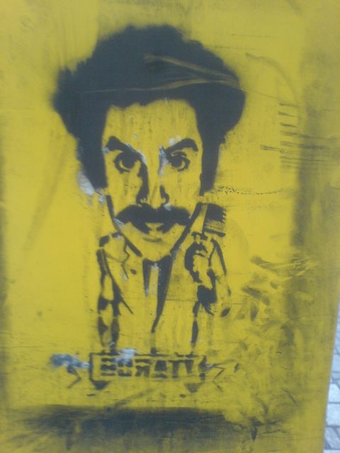 borat borat briefkasten streetart 