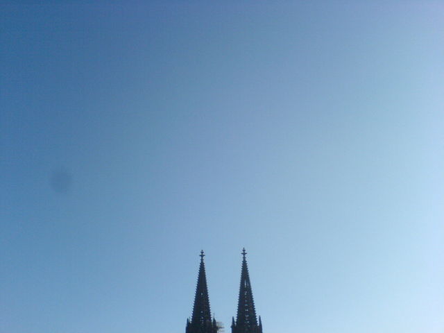 spitze dom himmel kln 