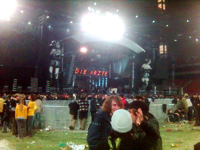 Ende. konzert k�ln silvester �rzte stadion �rztestattb�ller 