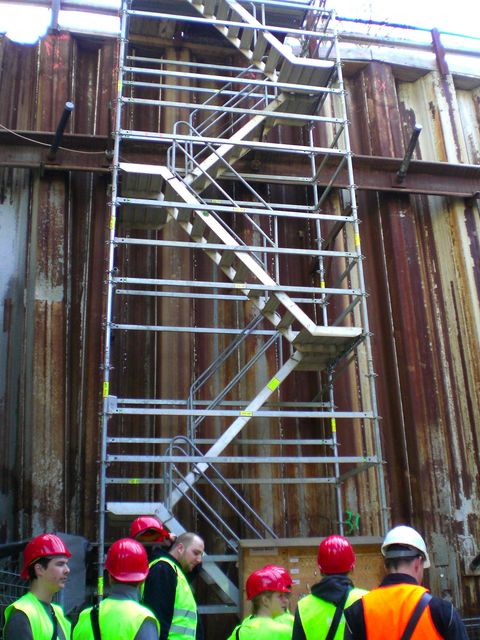 bautreppe to heaven? k�ln tunnelbaustelle nords�dbahn treppe 