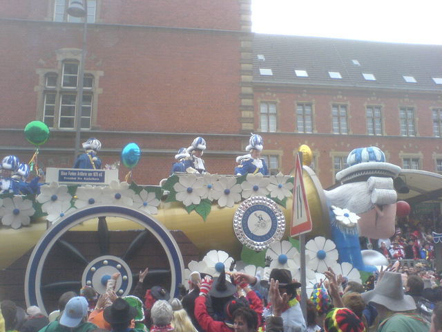 dr zoch k�tt... 1 mottowagen rosenmontagszug2007 k�ln rosenmontag karneval 