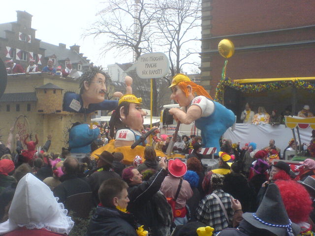 dr zoch k�tt... 3 k�ln rosenmontag rosenmontagszug2007 mottowagen karneval 