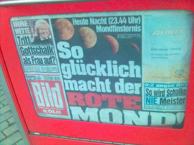 GROSSVATER! gluecklich mondfinsternis bild zeitung automat mond gottschalk 