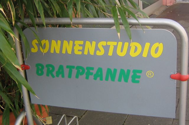 Einen an der Pfanne haben ... bratpfanne registered kln sonnenstudio 