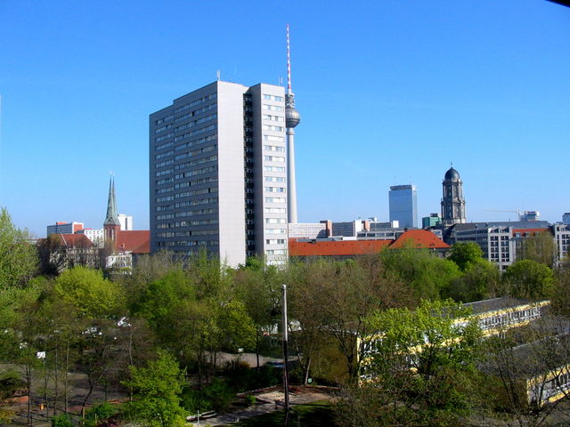 Hotelblick. hotel fernsehturm blick berlin hochhaus 